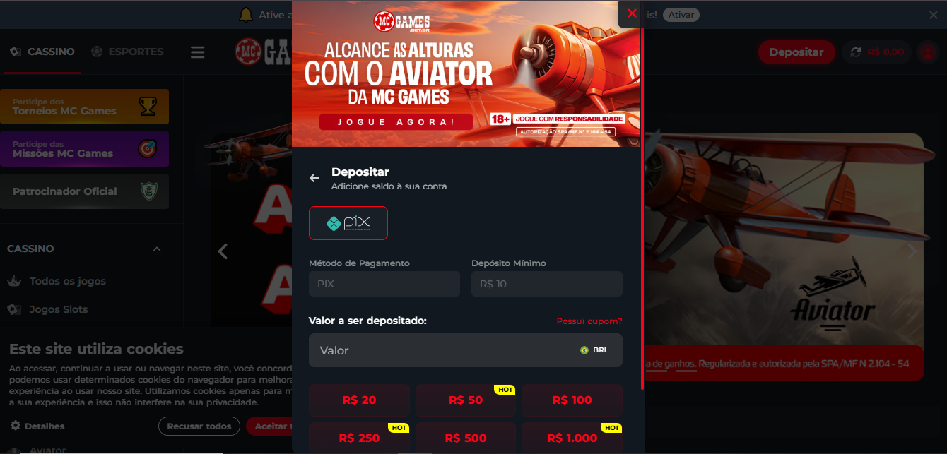 Essa imagem mostra uma página do MC Games, especificamente a seção de depósito de dinheiro na conta. No topo, há um anúncio do jogo "Aviator" com frases como "ALCANCE AS ALTURAS COM O AVIATOR DA MC GAMES" e "JOGUE AGORA!", além de um aviso sobre jogo responsável para maiores de 18 anos. Na área de depósito, os usuários podem adicionar fundos via PIX, com um depósito mínimo de R$ 10. Há opções pré-definidas de valores em destaque: R$ 20, R$ 50, R$ 100, R$ 250, R$ 500 e R$ 1.000. No lado esquerdo, há seções de navegação sobre torneios, missões e um patrocinador oficial. No rodapé, também há uma mensagem sobre o uso de cookies.